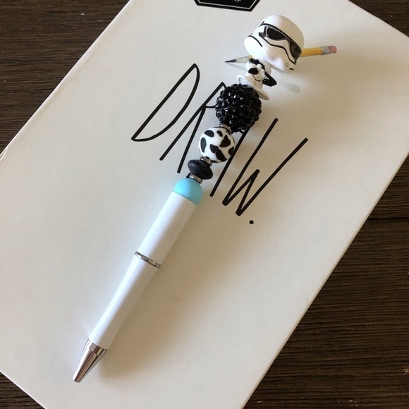 Disney Doorables: Star Wars: Storm Trooper handmade beaded pen - Picture 2 of 3